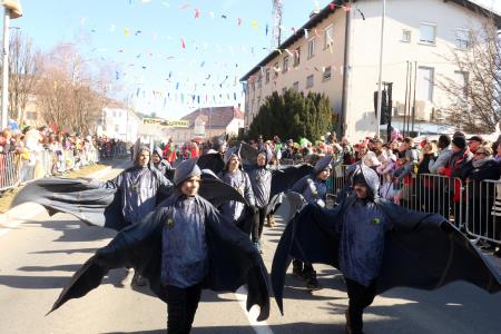 PUSTNI KARNEVAL PUSTOLETJE 80 FOTO LJUBO VUKELIČ